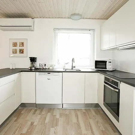 12 Person In Harbo Re Holiday home *