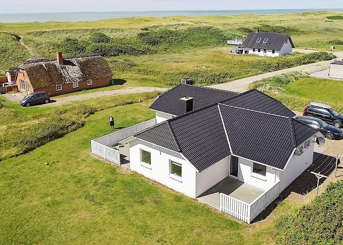 Luxury Retreat By Sea Holiday home Vrist